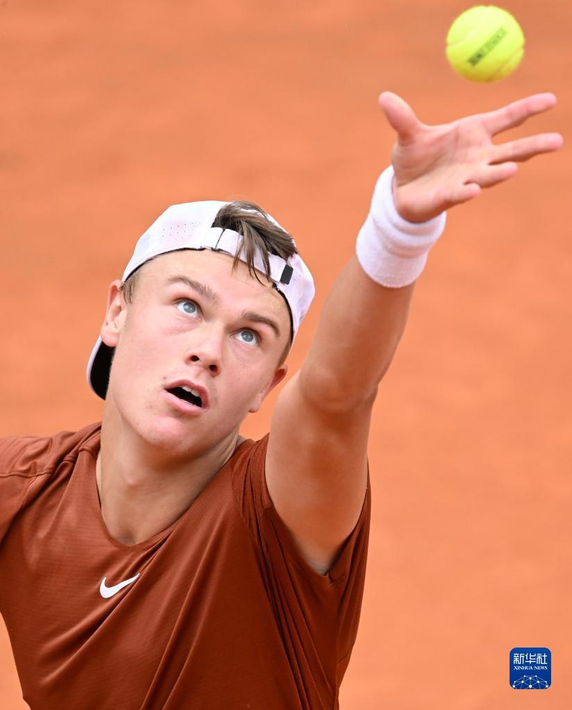 能与詹姆斯 能与詹姆斯