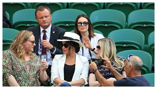 准备接过球 准备接过球