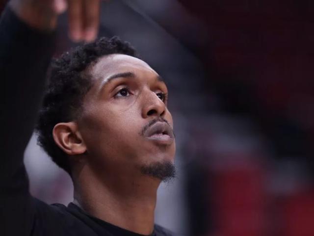 与传球的 与传球的